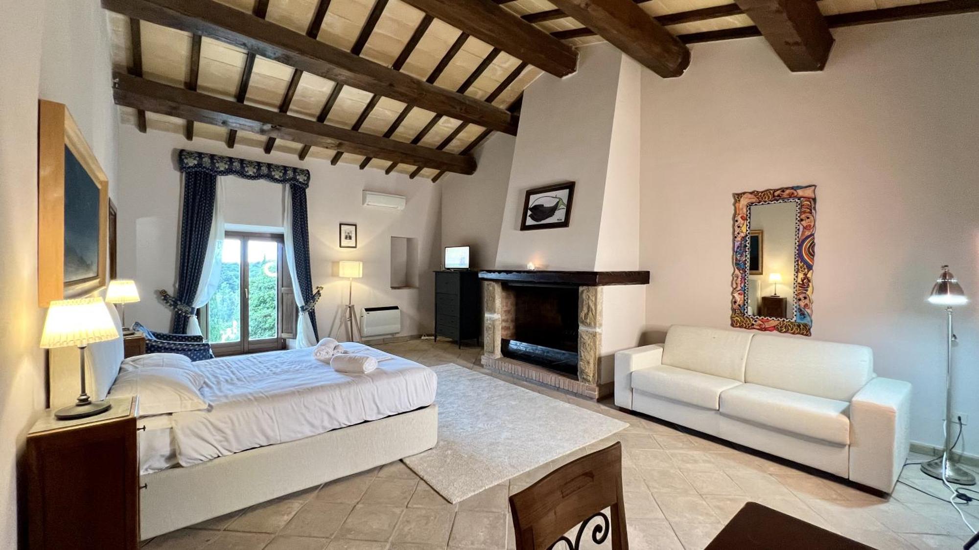 Agriturismo Cerrosughero 카니노 외부 사진
